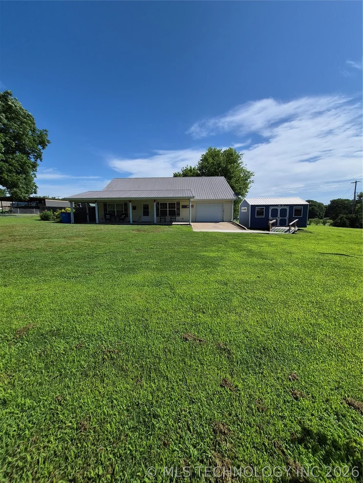 Unit for sale at 911 W Creek, Checotah, OK 74426