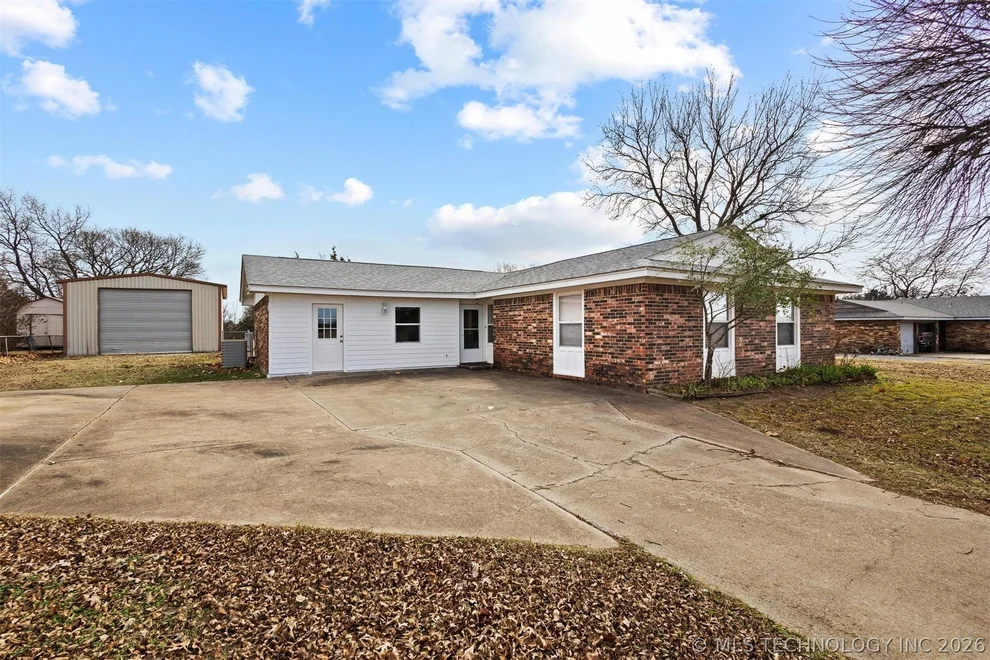 Unit for sale at 151 Belle Meade, Durant, OK 73449