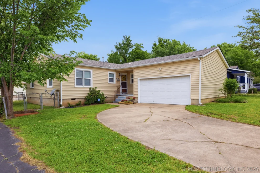 Unit for sale at 3328 S Knoxville Avenue, Tulsa, OK 74135