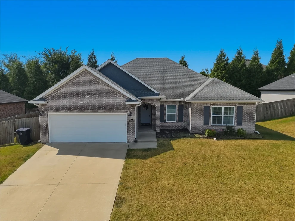 Unit for sale at 1421 Colonel McNeil, Prairie Grove, AR 72753