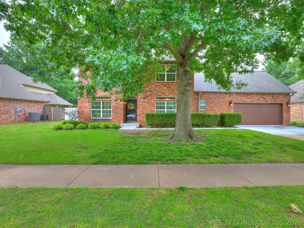 Unit for sale at 1305 E Dover Street, Broken Arrow, OK 74012