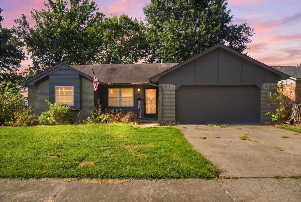 Unit for sale at 1101 W 14th Place, Claremore, OK 74017