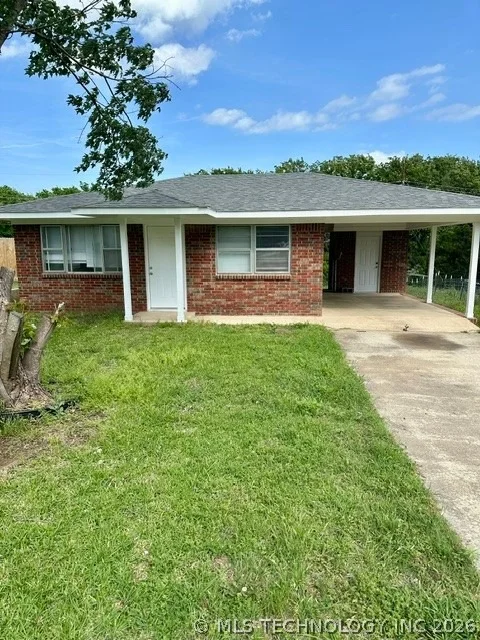 Unit for sale at 608 NW Lane, Kingston, OK 73439