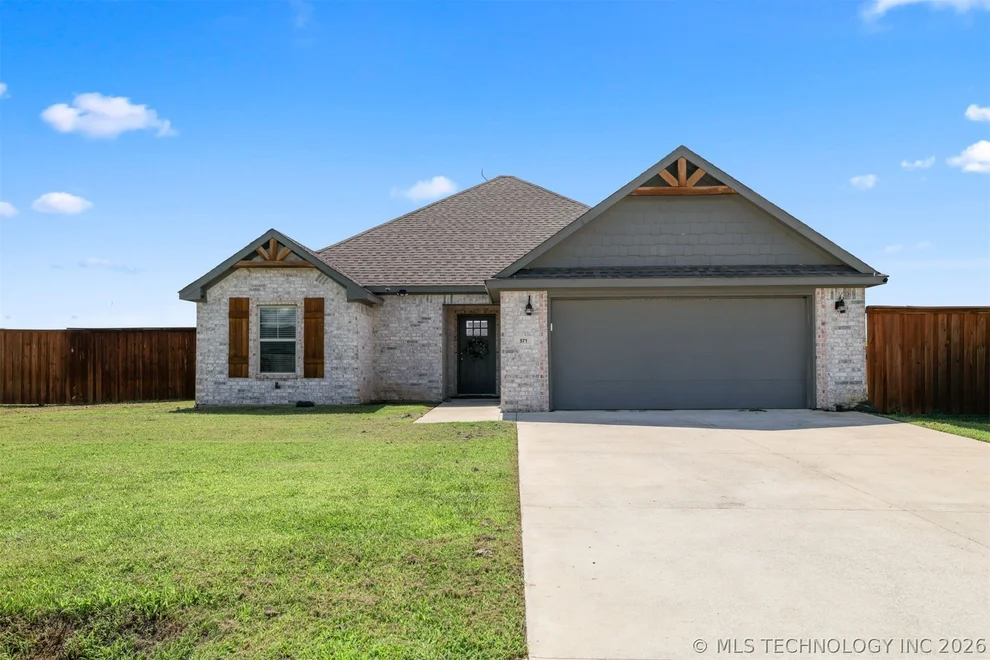 Unit for sale at 571 Lake Meadow Loop, Durant, OK 74701