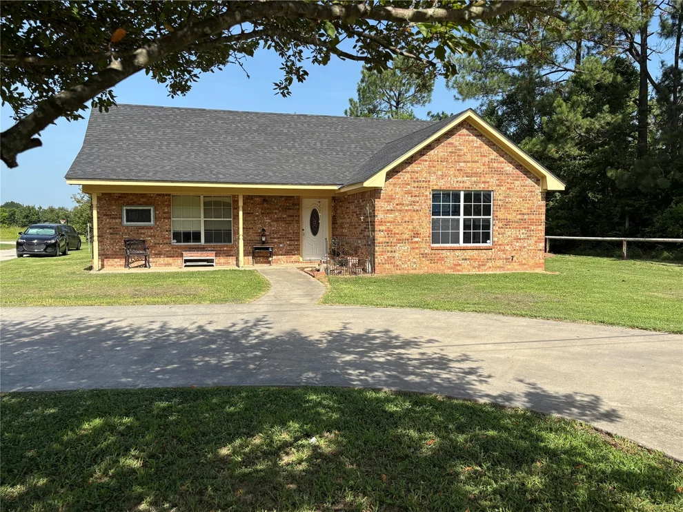 Unit for sale at 1011 N 49th, Durant, OK 74701