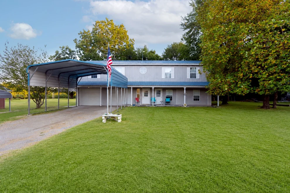 Unit for sale at 246 Country Club Boulevard N, Canadian, OK 74425