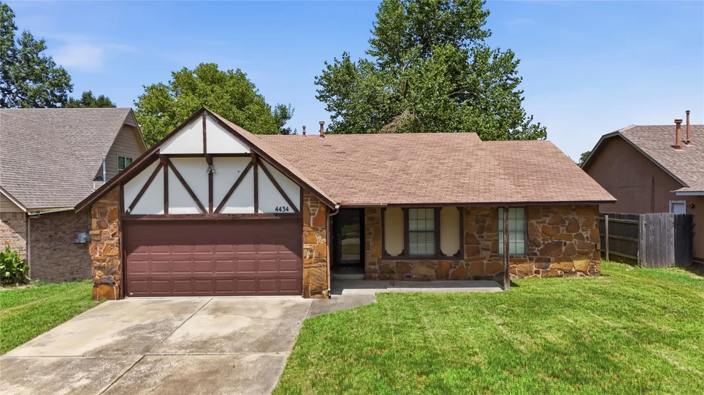 Unit for sale at 4434 W Princeton Place, Broken Arrow, OK 74012