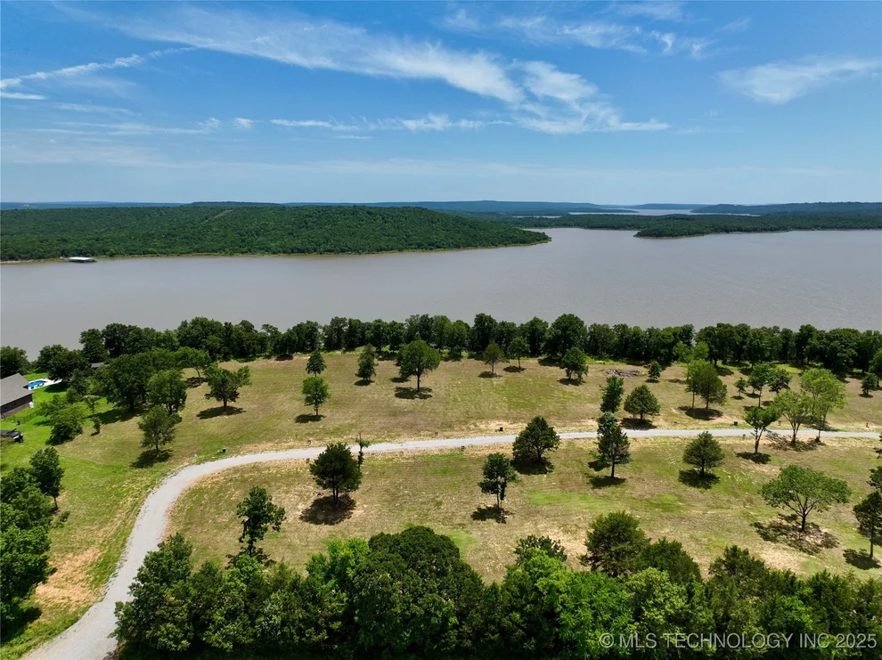 Unit for sale at 9 Kathy Lane, Eufaula, OK 74432