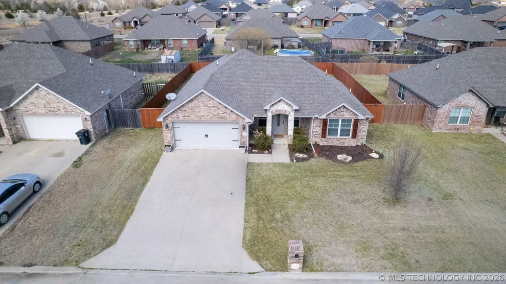 Unit for sale at 3608 Rock Bluff, Durant, OK 74701