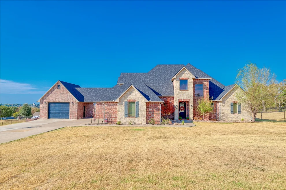 Unit for sale at 905 Summit Ridge, McAlester, OK 74501