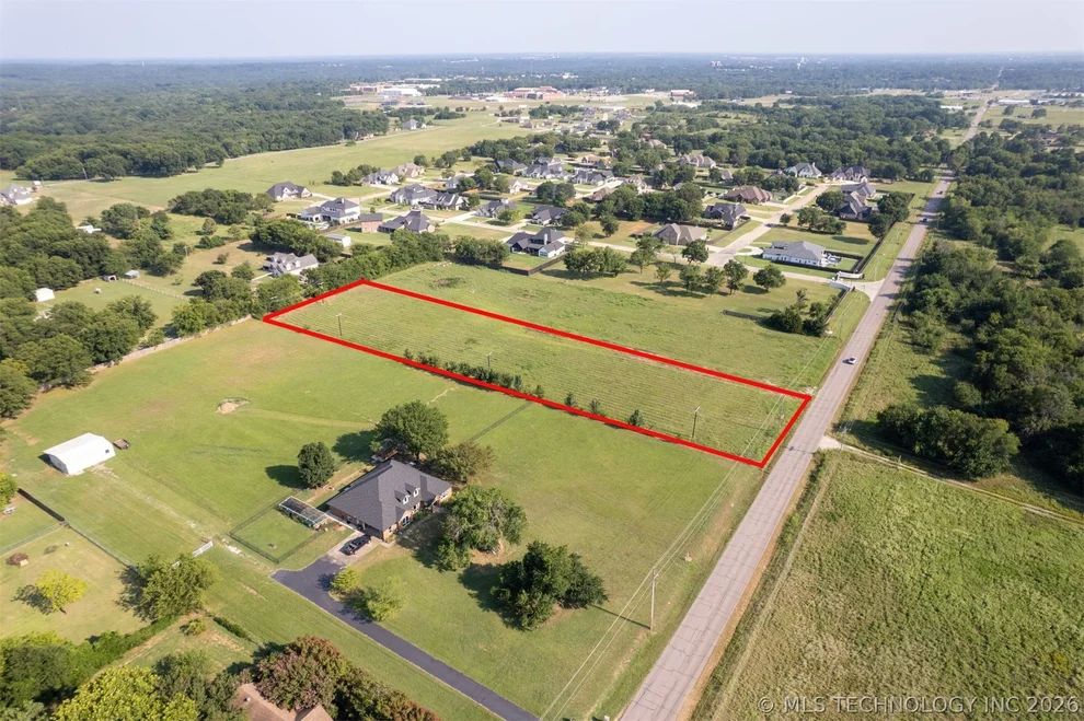 Unit for sale at Washington Avenue, Durant, OK 74701