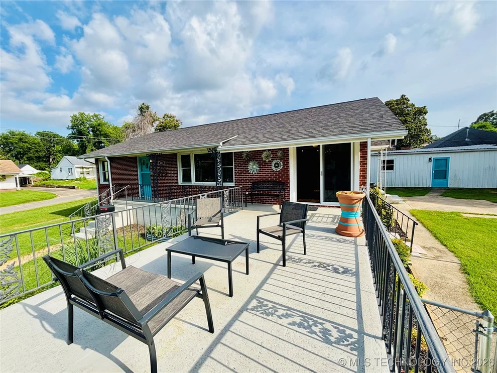 Unit for sale at 401 High Street, Eufaula, OK 74432