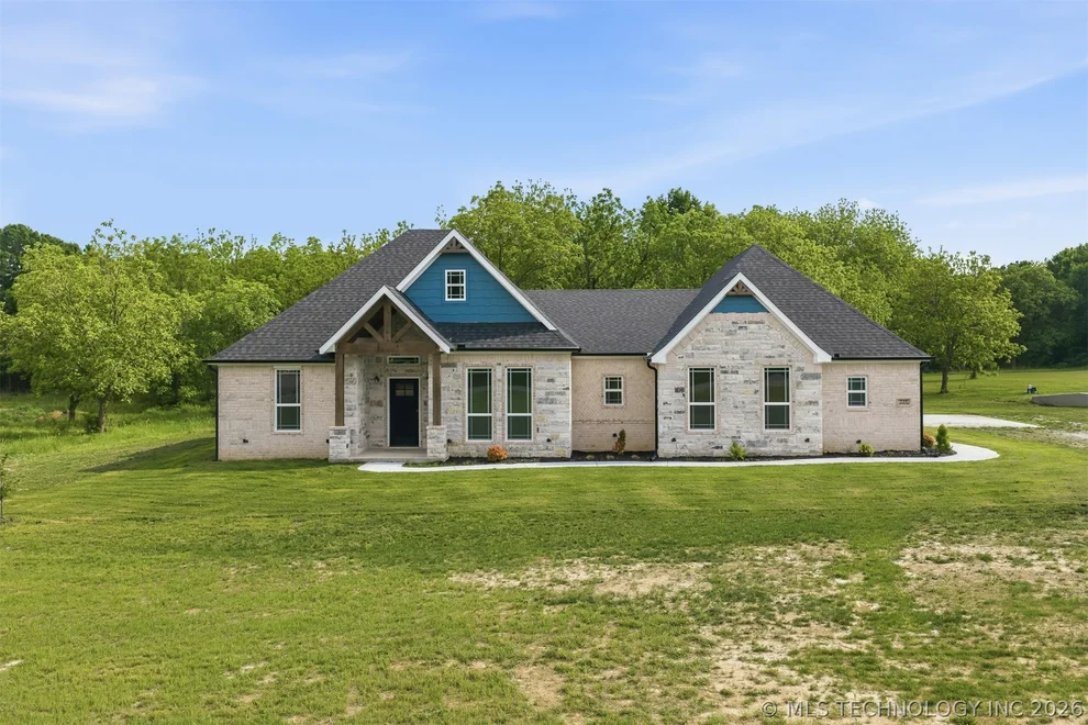 Unit for sale at 225 Gateway Road, Ardmore, OK 73401
