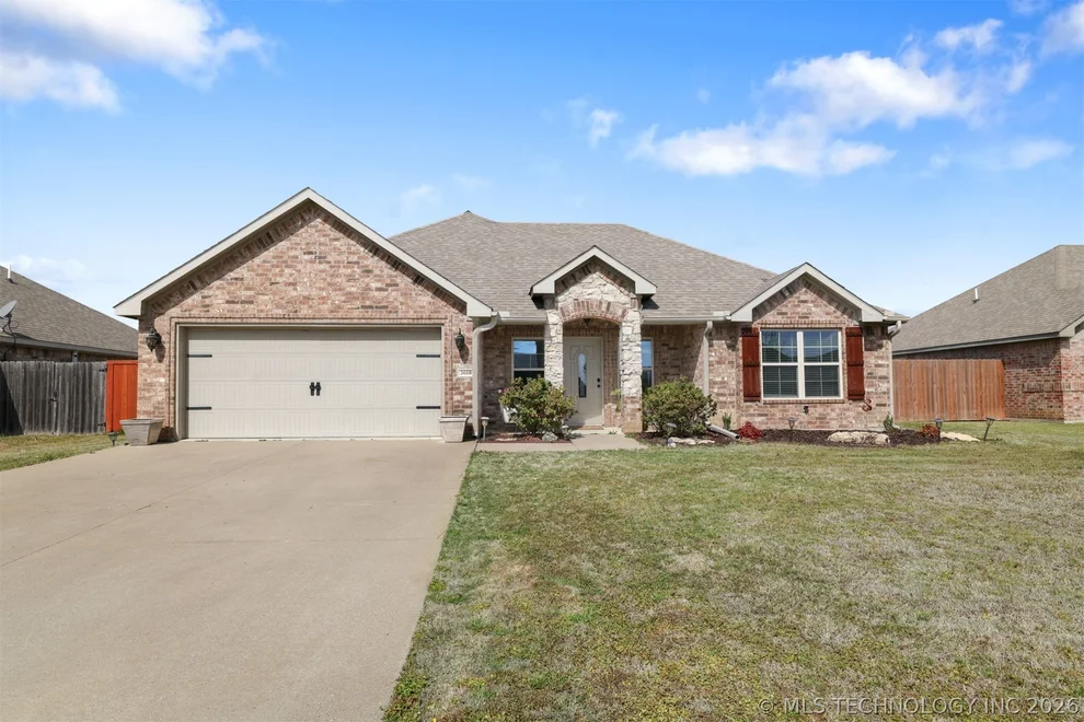 Unit for sale at 3608 Rock Bluff, Durant, OK 74701
