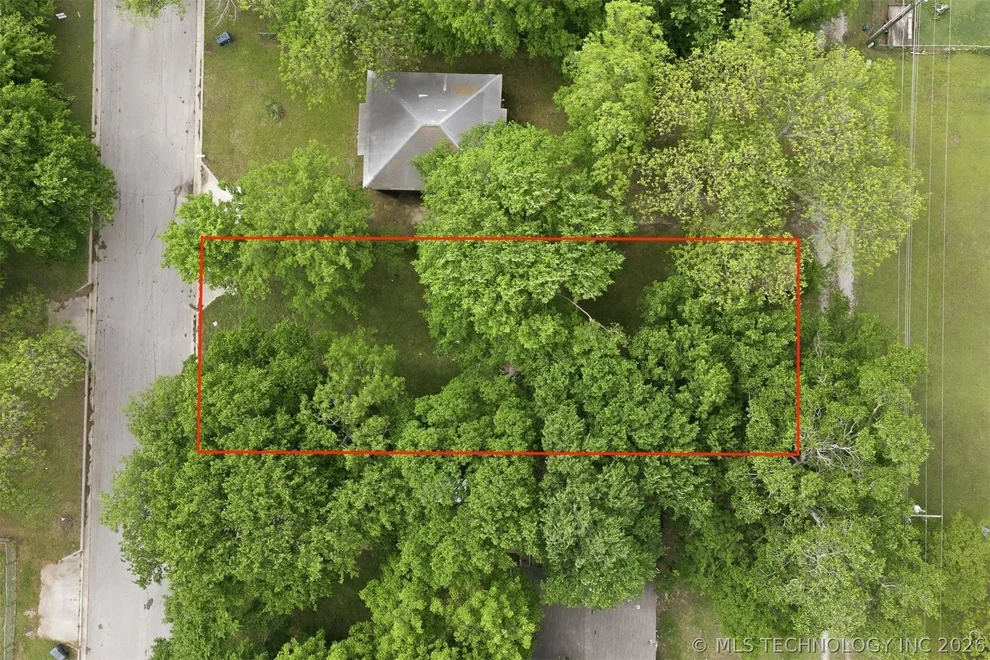 Unit for sale at 1009 Culbertson Street, Ardmore, OK 73401