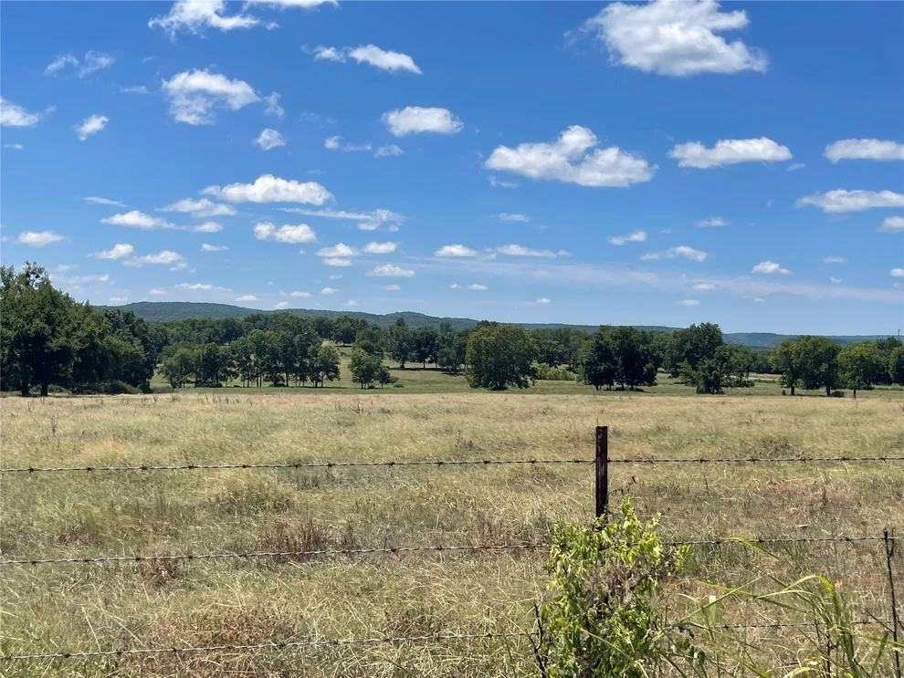 Unit for sale at 825 Road, Fort Gibson, OK 74434