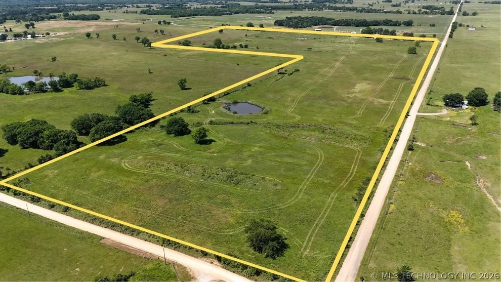 Unit for sale at 422502 E 1100 Road, Checotah, OK 74426