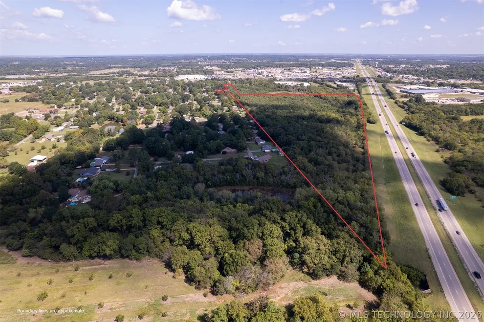 Unit for sale at 3507 W Arkansas, Durant, OK 74701
