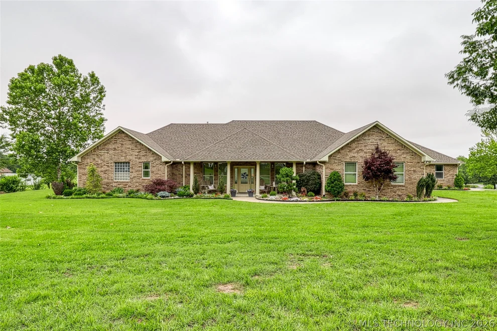 Unit for sale at 124 Walnut Ridge, Eufaula, OK 74432