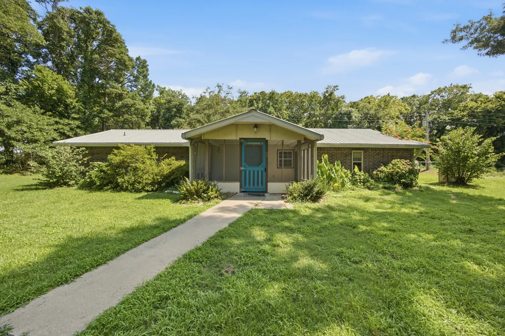 Unit for sale at 33 House Street, Eufaula, OK 74432