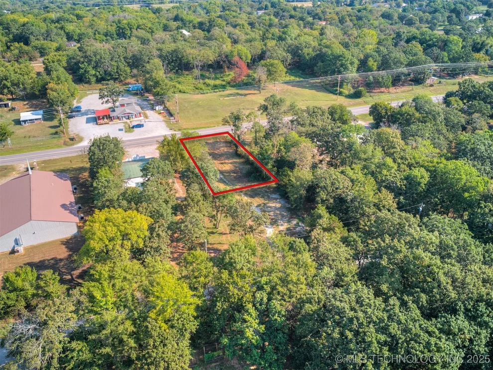 Unit for sale at 419126 E 1141 Road, Eufaula, OK 74432