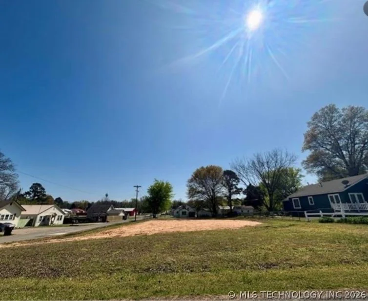 Unit for sale at 111 N 5th Street, Eufaula, OK 74432