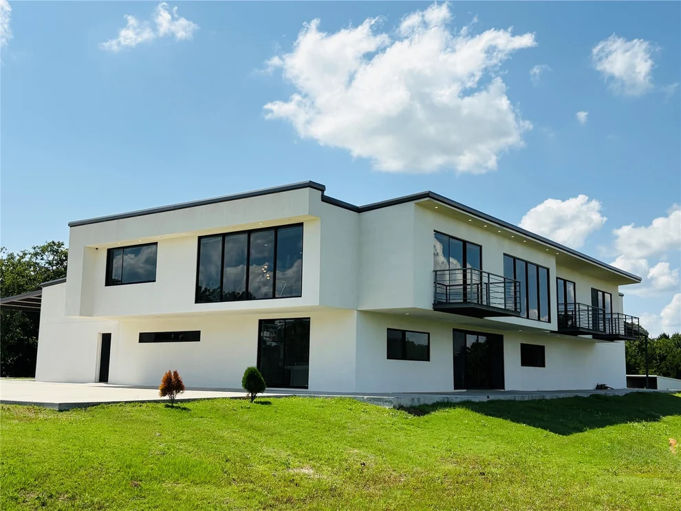 Unit for sale at 546 Mockingbird, Ardmore, OK 73401