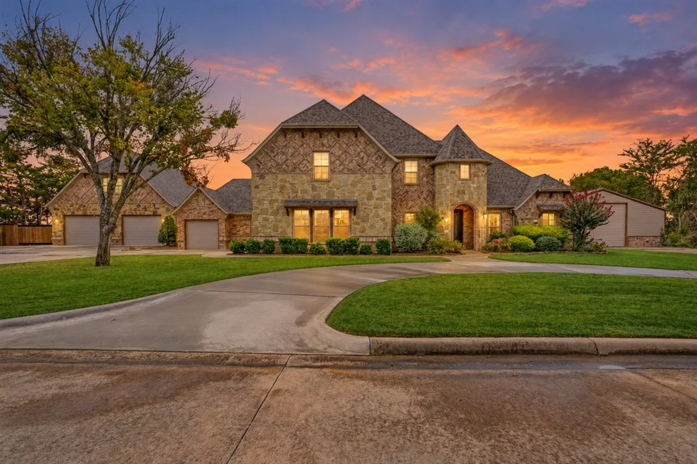 Unit for sale at 3307 Castle Court, Durant, OK 74701