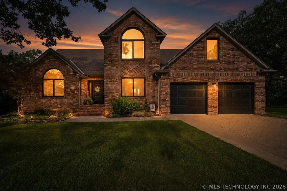 Unit for sale at 504 Oak Ridge Drive, Sand Springs, OK 74063