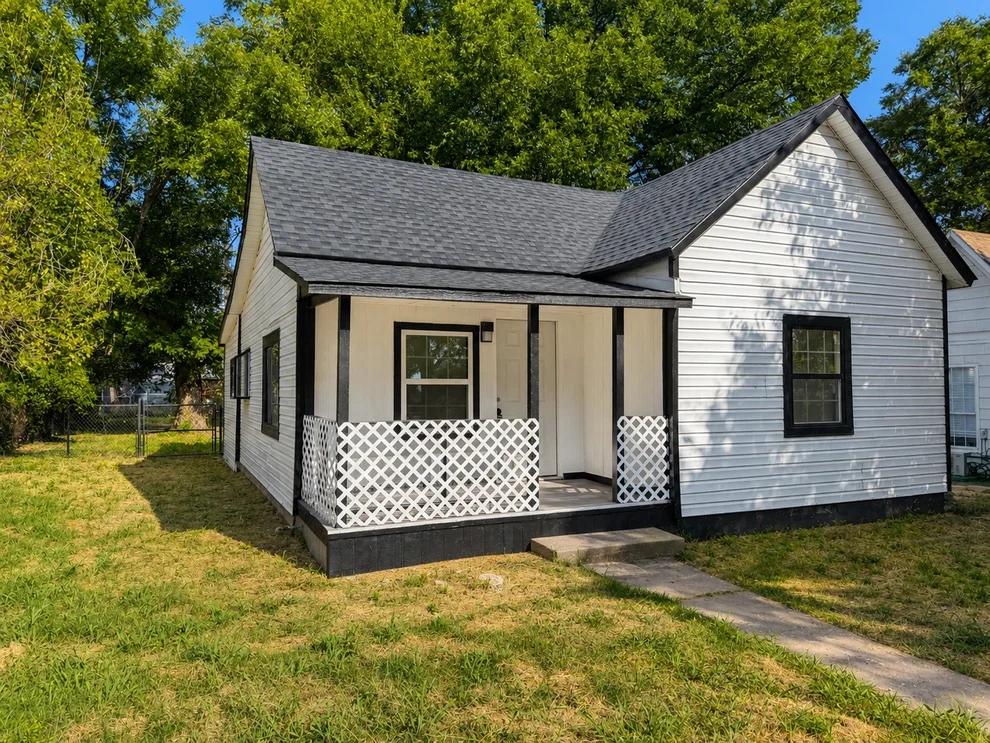 Unit for sale at 305 S Rosehill Avenue, Cleveland, OK 74020