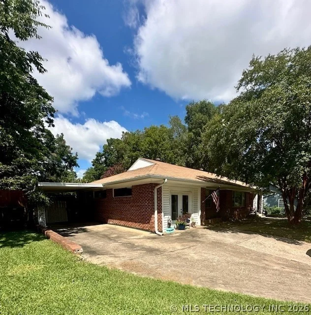 Unit for sale at 1003 N 6th, Durant, OK 74701