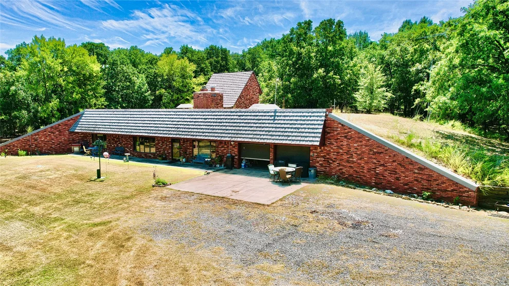 Unit for sale at 116973 S 4300 Road, Porum, OK 74455