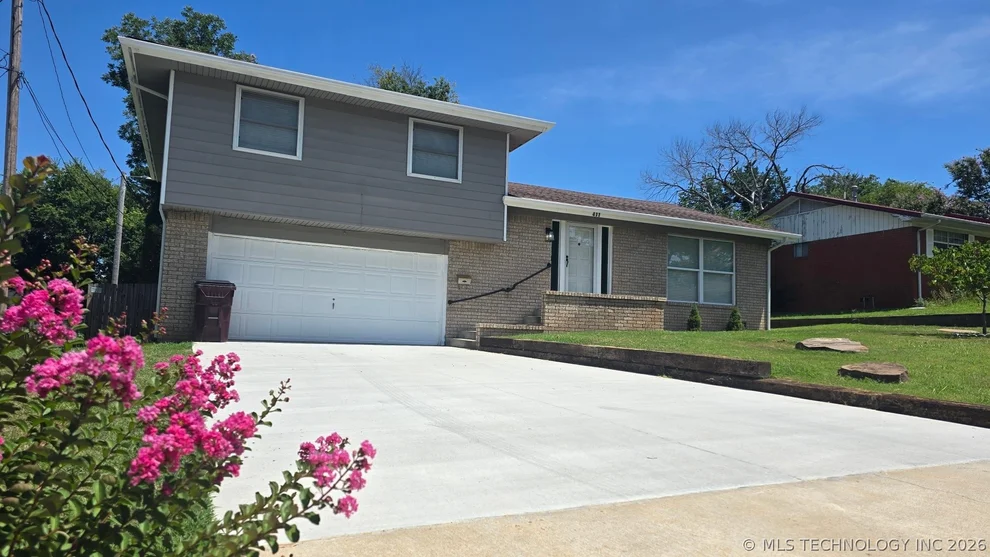 Unit for sale at 411 S 3rd, Eufaula, OK 74432