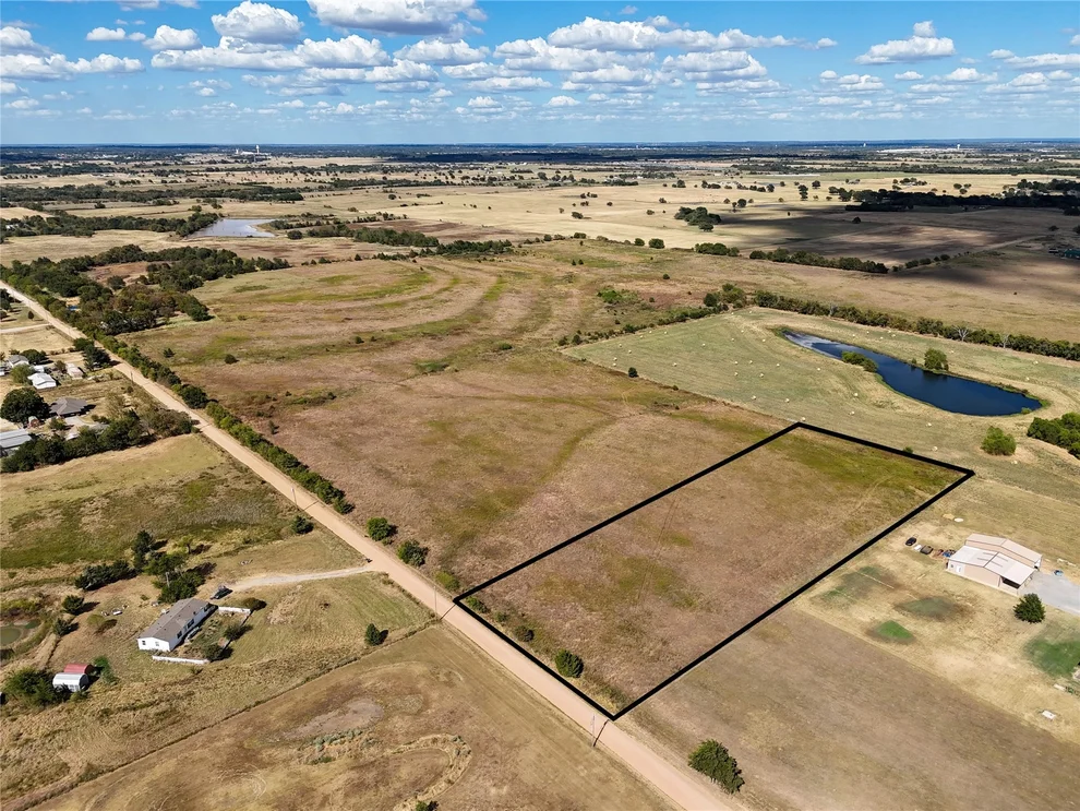 Unit for sale at 004 Sexton Road, Calera, OK 74730