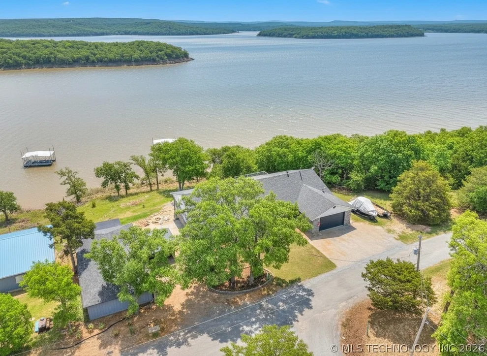 Unit for sale at 218 Nakomis Circle, Canadian, OK 74425