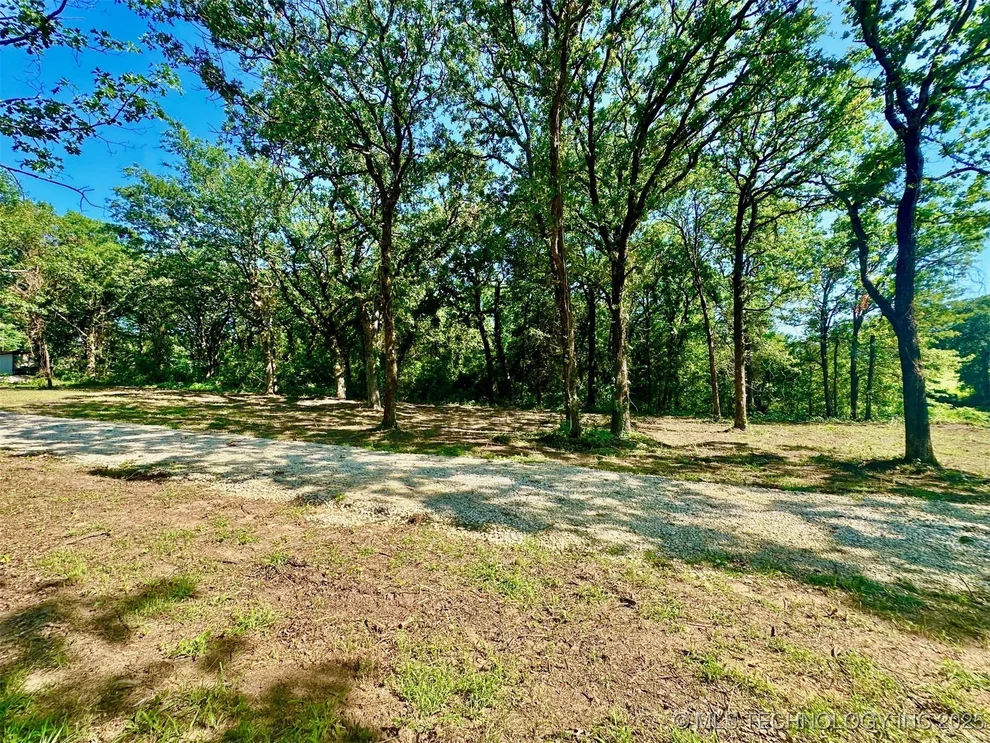 Unit for sale at 2142 Edge Road, Kingston, OK 73439