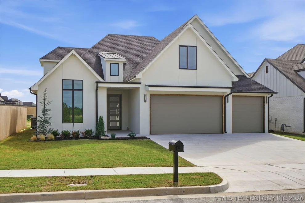 Unit for sale at 13645 S 20th Place E, Bixby, OK 74008