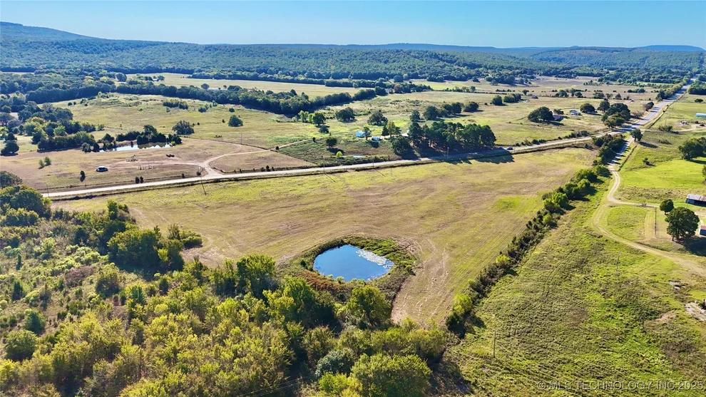 Unit for sale at 14 S Hwy 71, Quinton, OK 74561