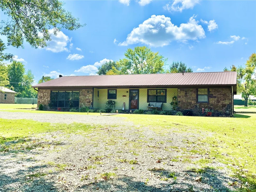 Unit for sale at 1710 E Old Military Road, Stigler, OK 74462
