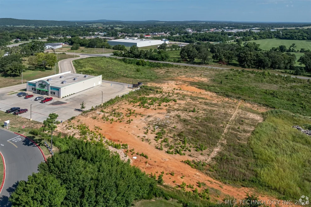 Unit for sale at 83324 Wingfield Xing, Stilwell, OK 74960
