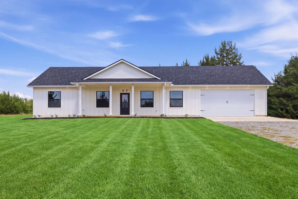 Unit for sale at 63 Deerfield, Colbert, OK 74733