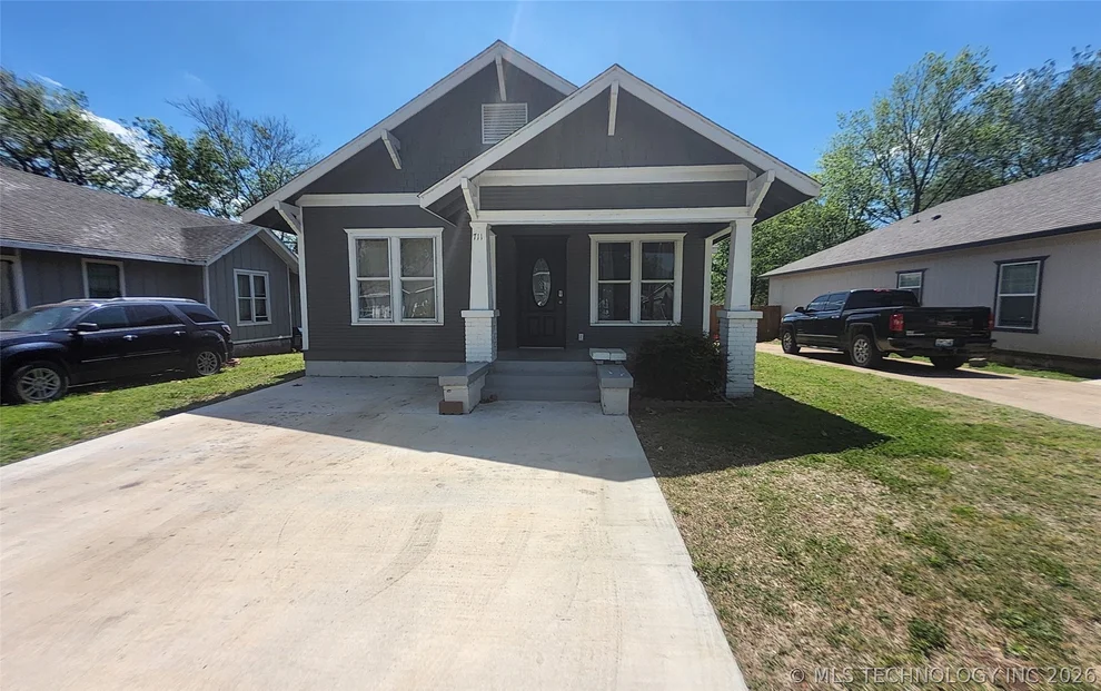 Unit for sale at 711 W Beech, Durant, OK 74701