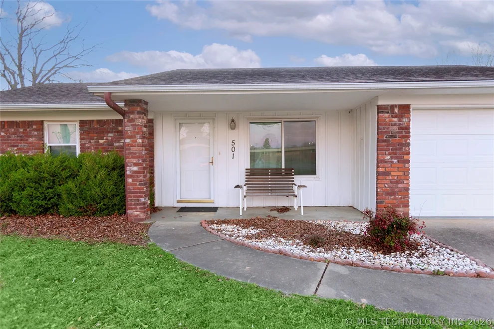 Unit for sale at 501 NE 6th Street, Stigler, OK 74462