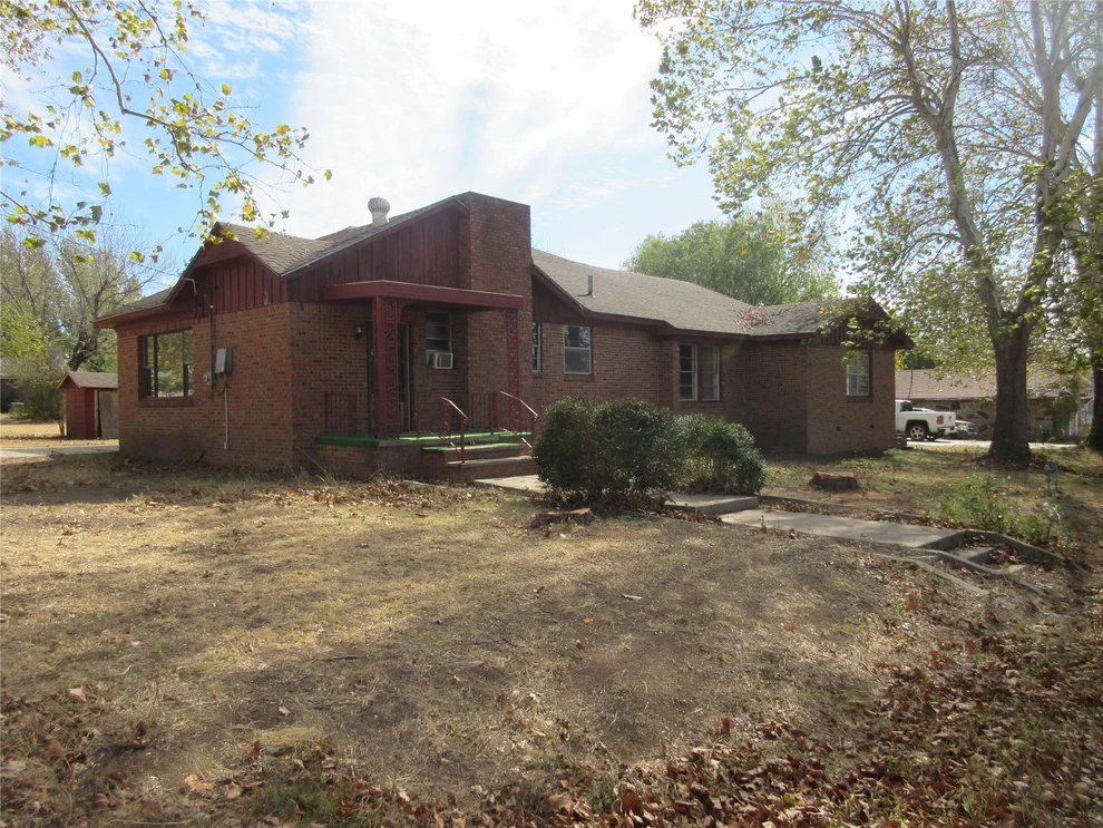 Unit for sale at 710 N K Street, Quinton, OK 74561