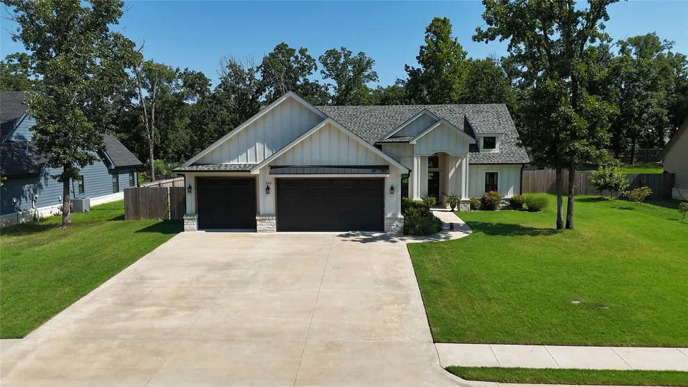 Unit for sale at 565 Kim Street, Tahlequah, OK 74464