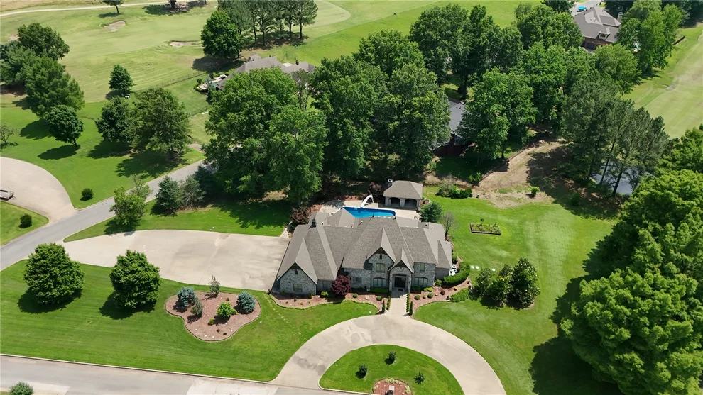 Unit for sale at 870 Cherry Springs Drive, Tahlequah, OK 74464