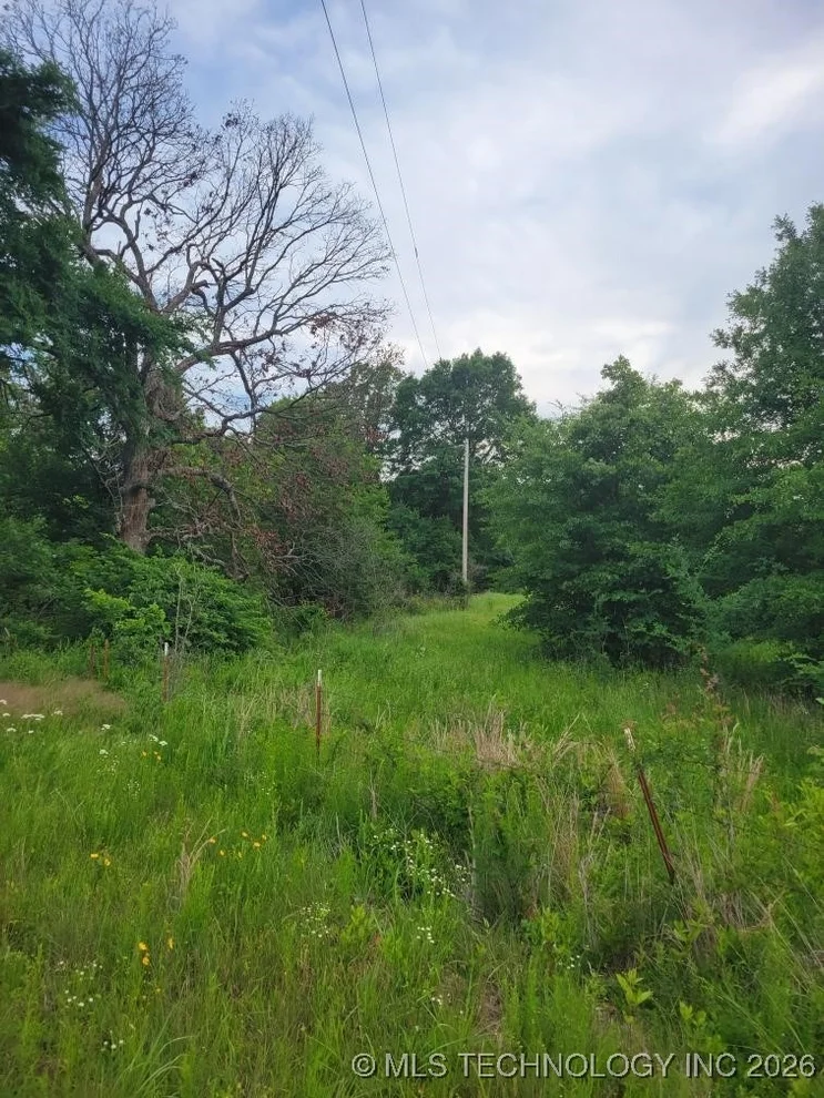 Unit for sale at 140 Gaines Creek, Canadian, OK 74425