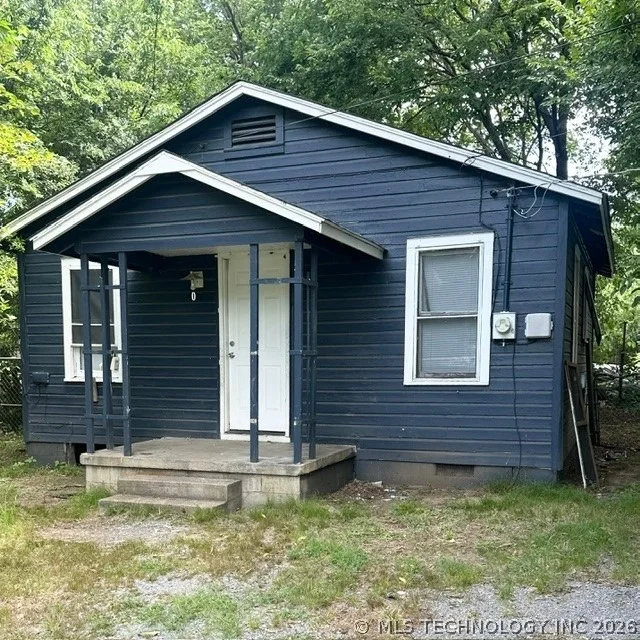 Unit for sale at 306 W Jones, Calera, OK 74730