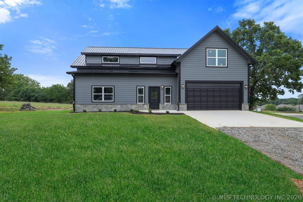 Unit for sale at 491 2nd Street, Durant, OK 74701