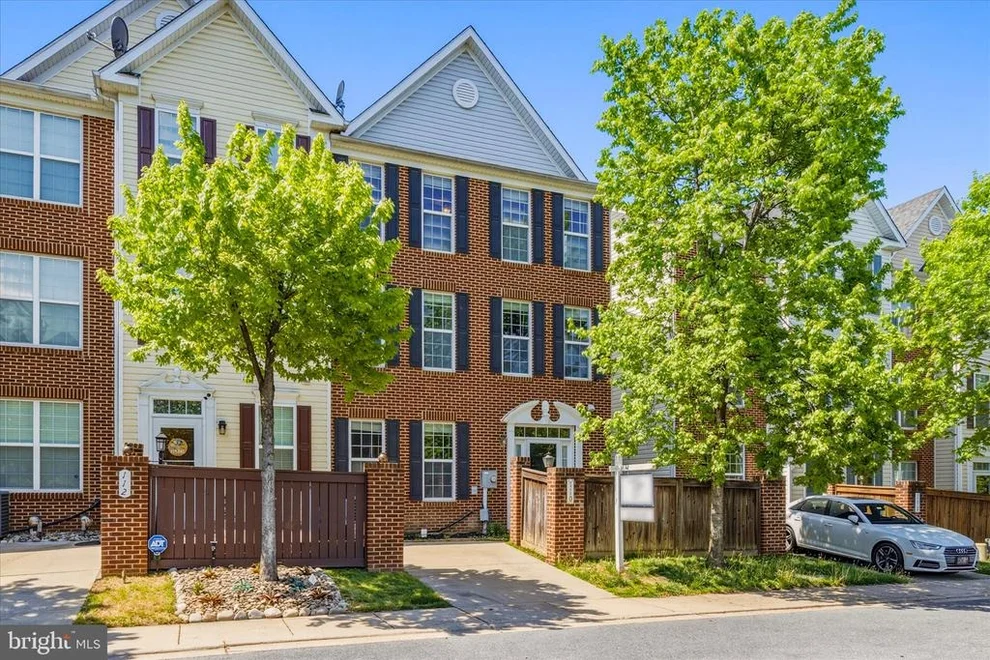 Unit for sale at 110 FEATHERSTONE PLACE, FREDERICK, MD 21702